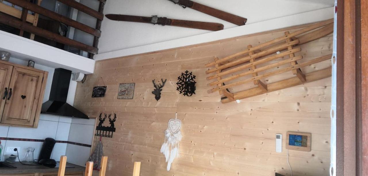 Les Fontanilles Odeillo Chalet 60 Wifi & Parking Gratuit Expose Plein Sud & Plein Pied , Draps & Serviettes De Toilettes Non Inclus, Sabanas Y Toallas No Incluidos エクステリア 写真